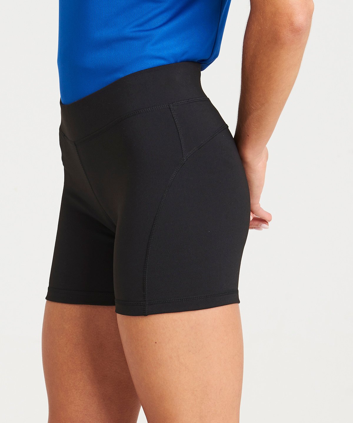 Women's cool training shorts - Image 4